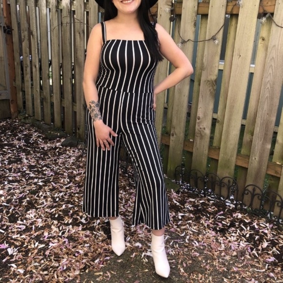 Capella Black Wide Leg Striped Jumpsuit Size S - Picture 1 of 3